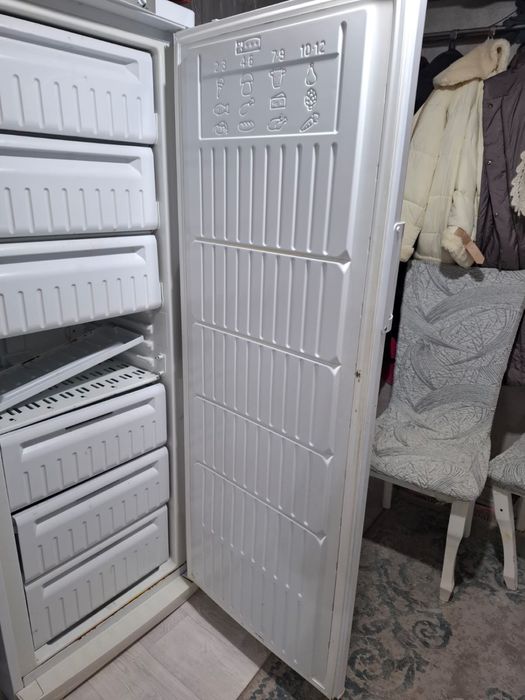 Морозильник indesit