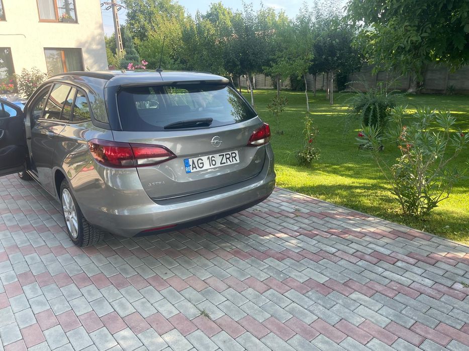 Opel Astra J de vanzare 1.6 diesel
