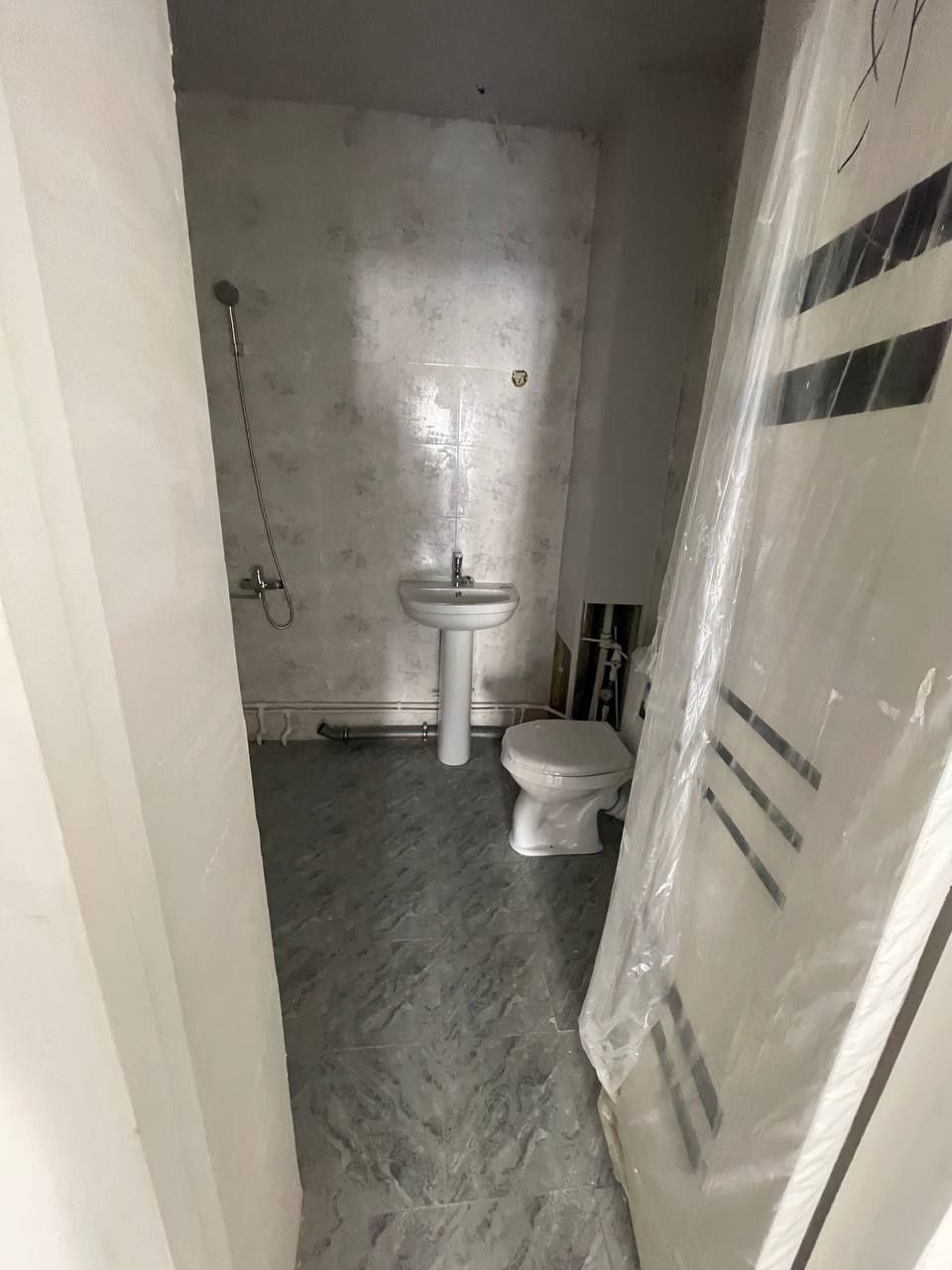 Shahar xokimyati oldida 14 qavvatli kvartiralarimiz sotiladi