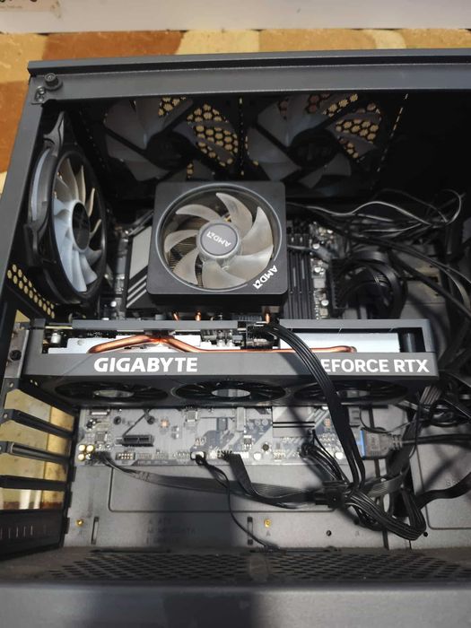 PC Gaming AMD Ryzen 5 7600X - GeForce RTX 4060 8GB Eagle OC Gigabyte