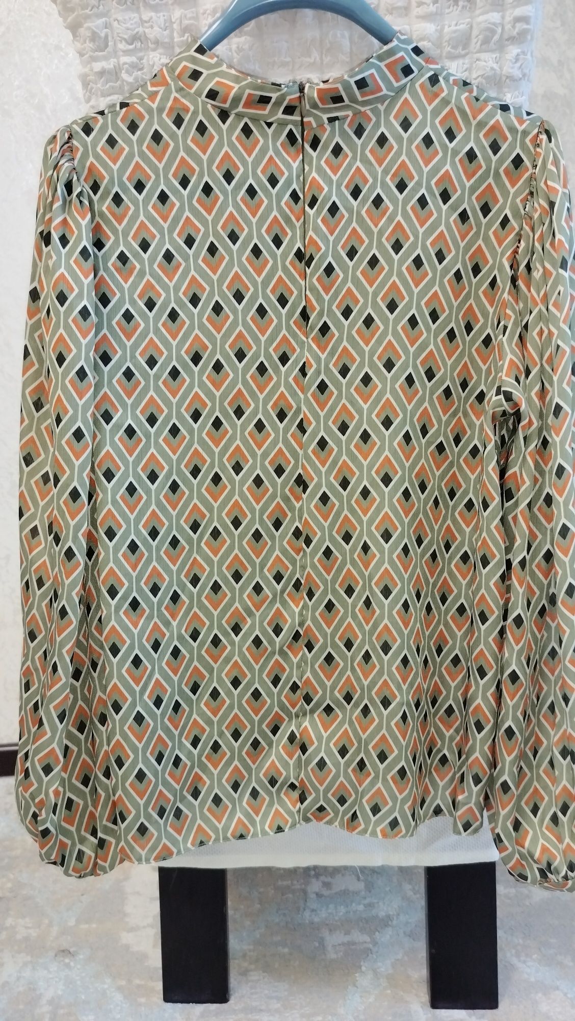 Платья, рубашки,кофты,костюмы
