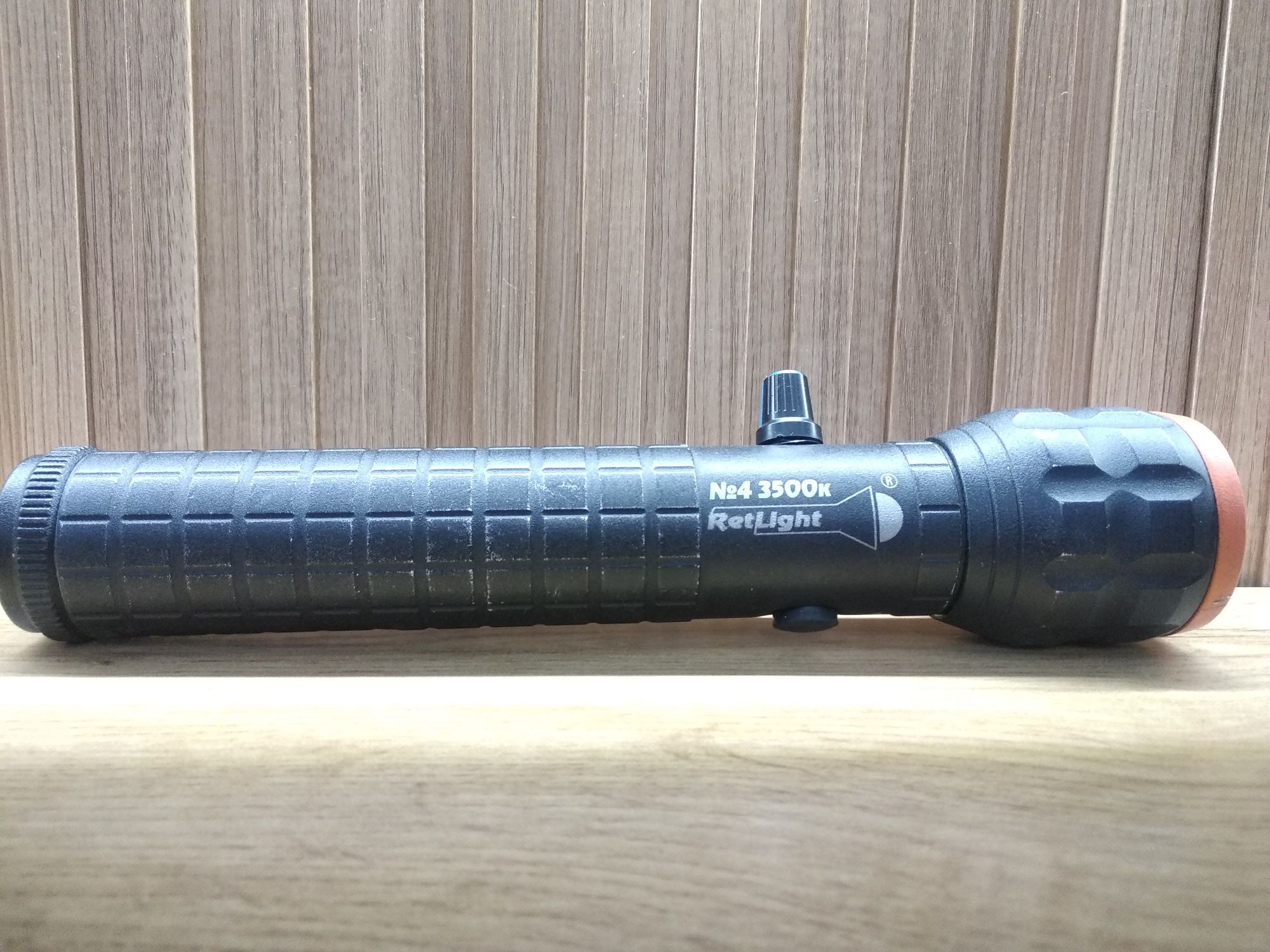 Retlight 3500k svet