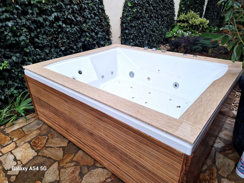 Jacuzzi cu hidromasaj Zebrano