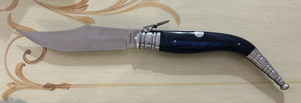 Briceag spaniol cricket 38