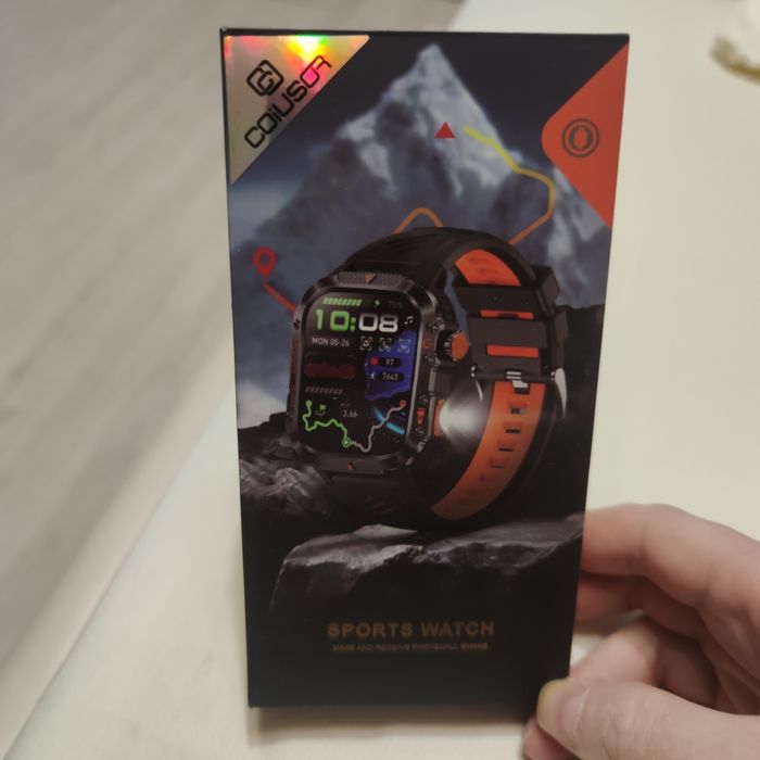 Смарт часовник със силиконова каишка