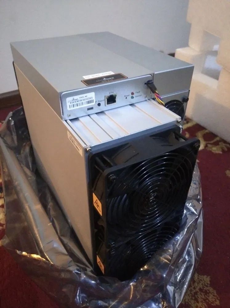 Продам Asic Antiminer S19 92,5 th, почти новые в наличии.