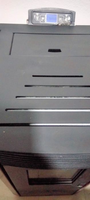 Vând șemineu pe peleți import Italia