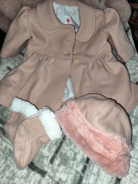 Palton,botoși și bascuta  3-6 luni