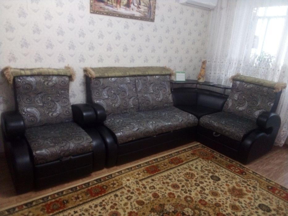 Продам угловой диван,в хорошем состоянии