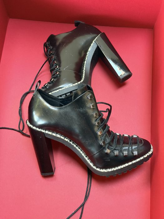 Calvin Klein отигинални дамски обувки на ток