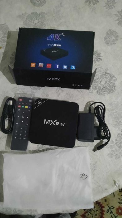 Продам тв бокс андроид спутниковые каналы+ютюб.НОВИНКА!!!