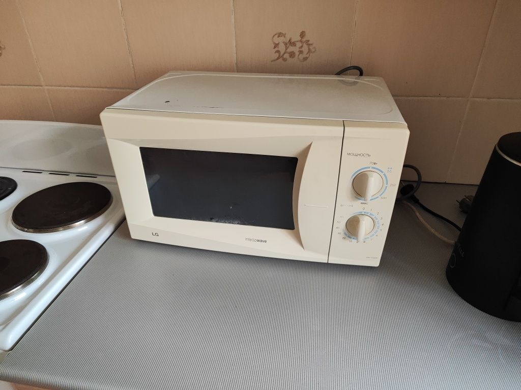Продам кухонную плиту 
Микроволно