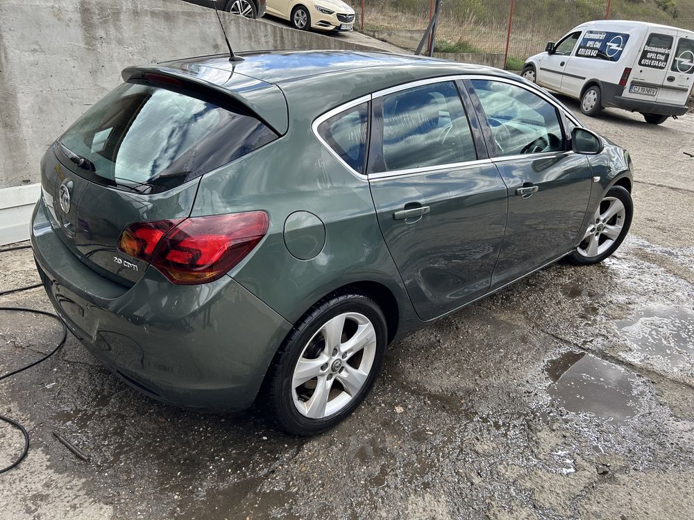 Bara spate opel astra j