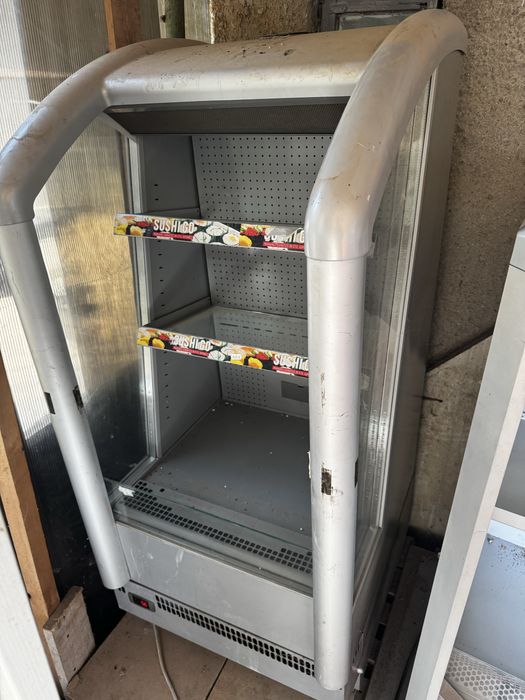 Vitrina frigorifica cu perdea de aer
