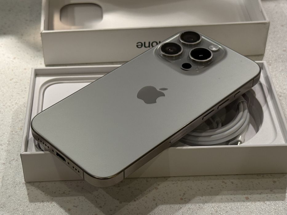 iPhone 15 Pro 512GB Natural Titanium – Отличен, 97% Батерия.