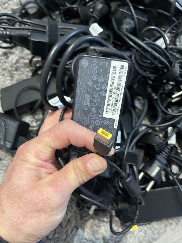 Incarcator lenovo mufa dreptunghiulara 20v-4,5ah