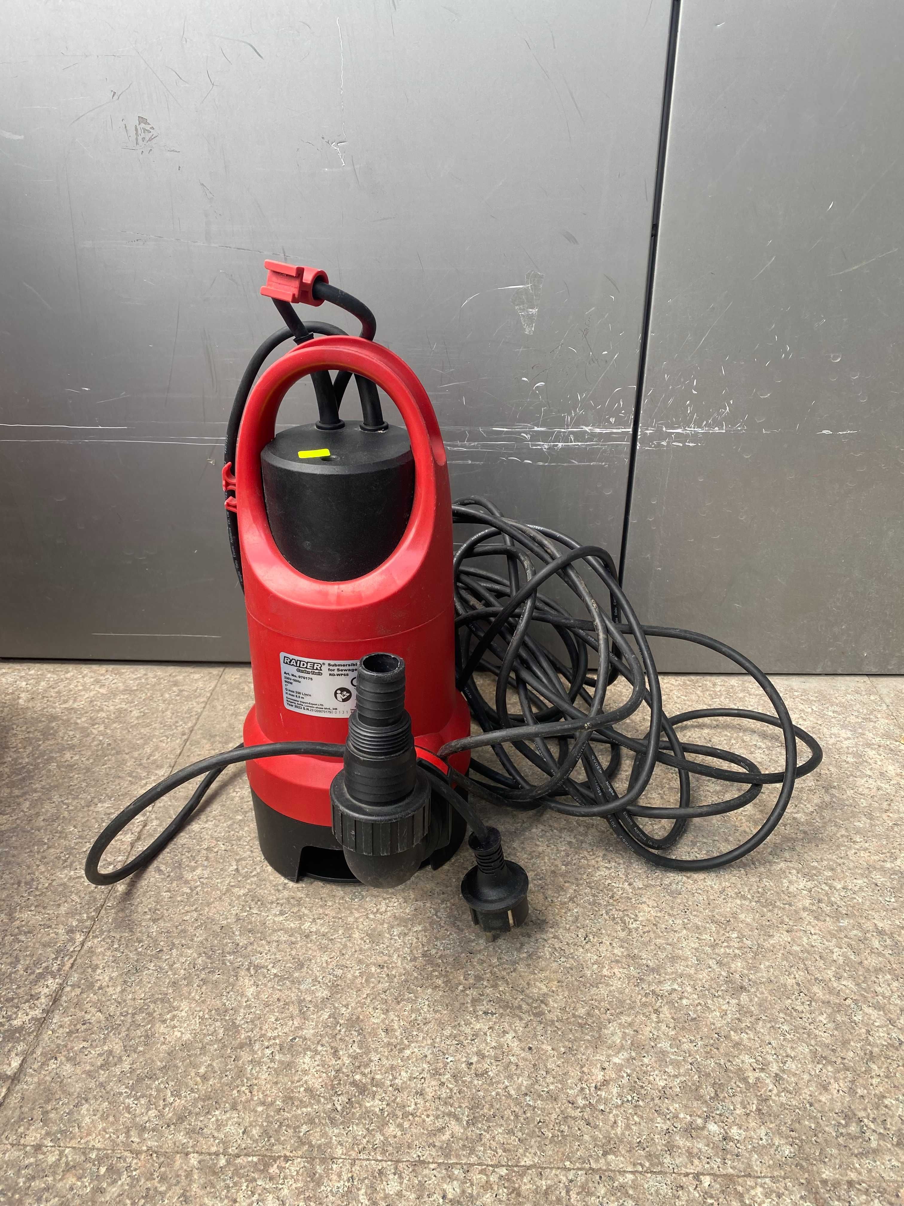 070121	Помпа водна потоп. 300W 3/4" 18L/min 60m RD-WP18