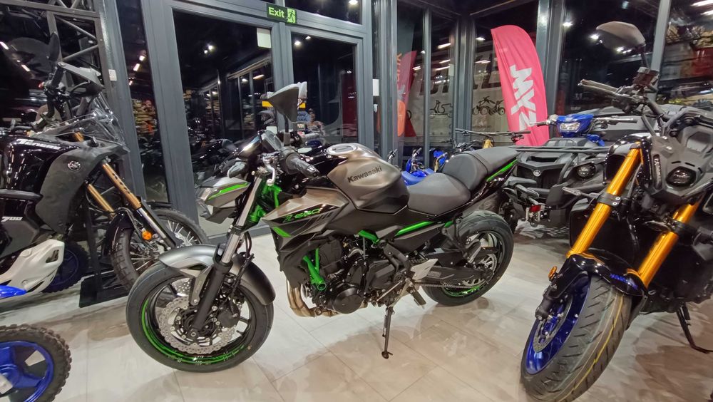Kawasaki Z650 -0km pret livrare prin EST BIKE Campina