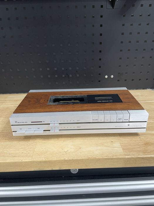 Deck bang olufsen beocord 900 functional dar lipsa vu metre