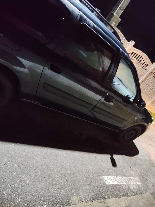 Vand logan mcv 7 locuri