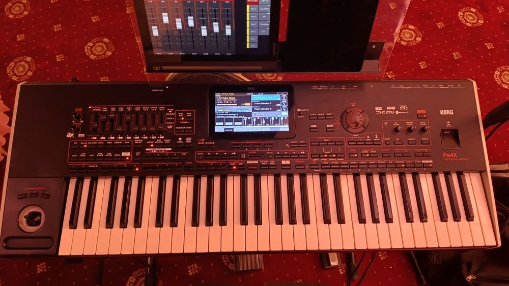 Продавам Korg PA 4X PRO                   Корг ПА 4х