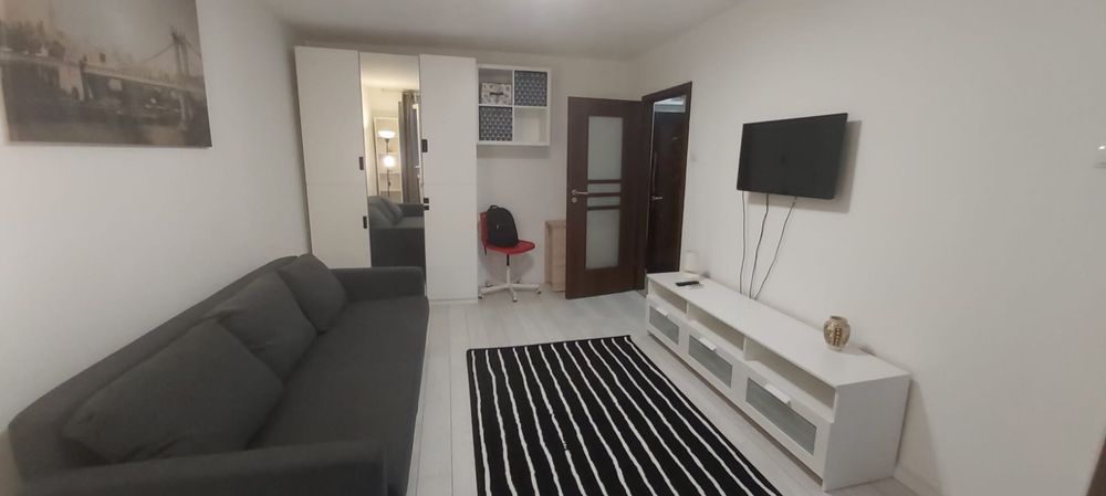 Garsoniera de inchiriat  Tineretului 5 min de metrou