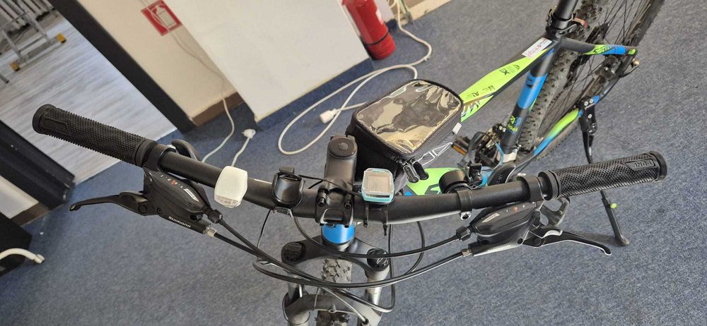 Bicicleta Mountain Bike Sprint Hardtail 3,29 inch,24 viteze, accesorii