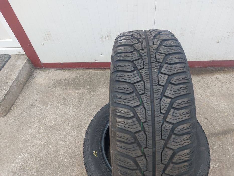 135 lei bucata! Doua anvelope M+S/IARNA 205 55 16 Uniroyal! 7 mm
