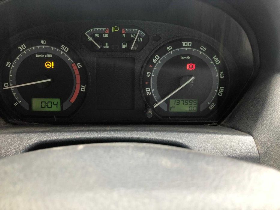 Dezmembram Skoda Fabia 1 2008