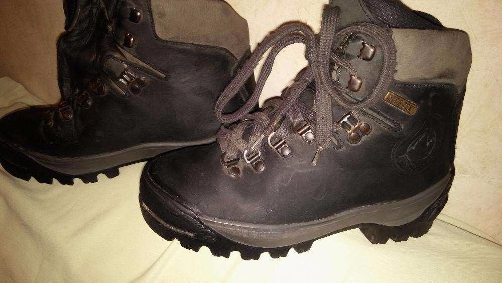 Bocanci ghete iarna munte lasportiva nr 36/37 goretex