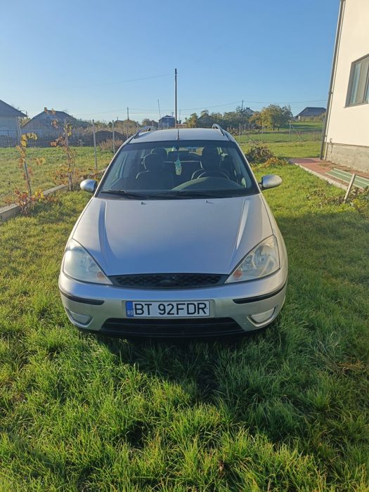 Vând Ford focus 1.6 benzina