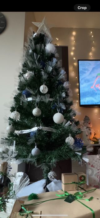 Светеща коледна елха