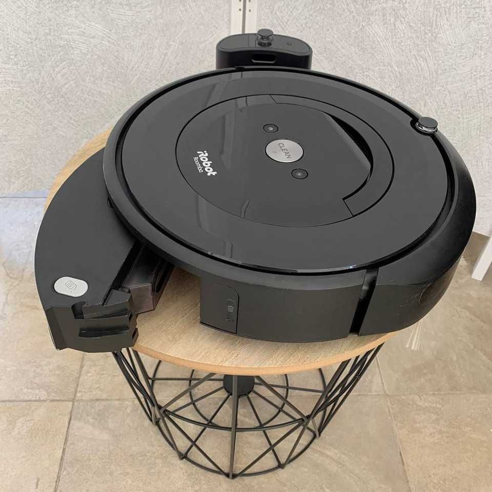 Робот прахосмукачка iRobot Roomba e6 (e6192) AeroForce 2 Четки WiFi