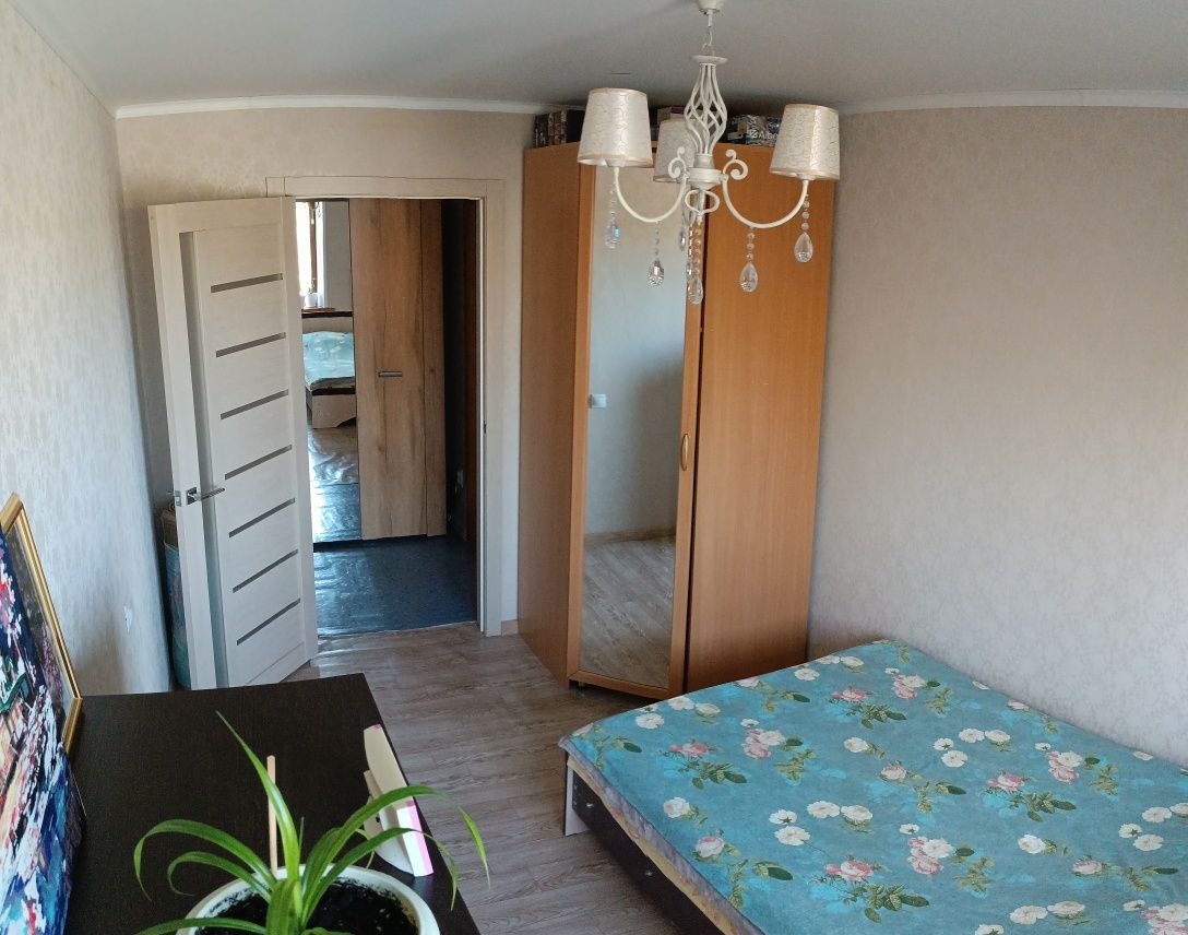 Продам 3-х комнатную квартиру. Район молодежный