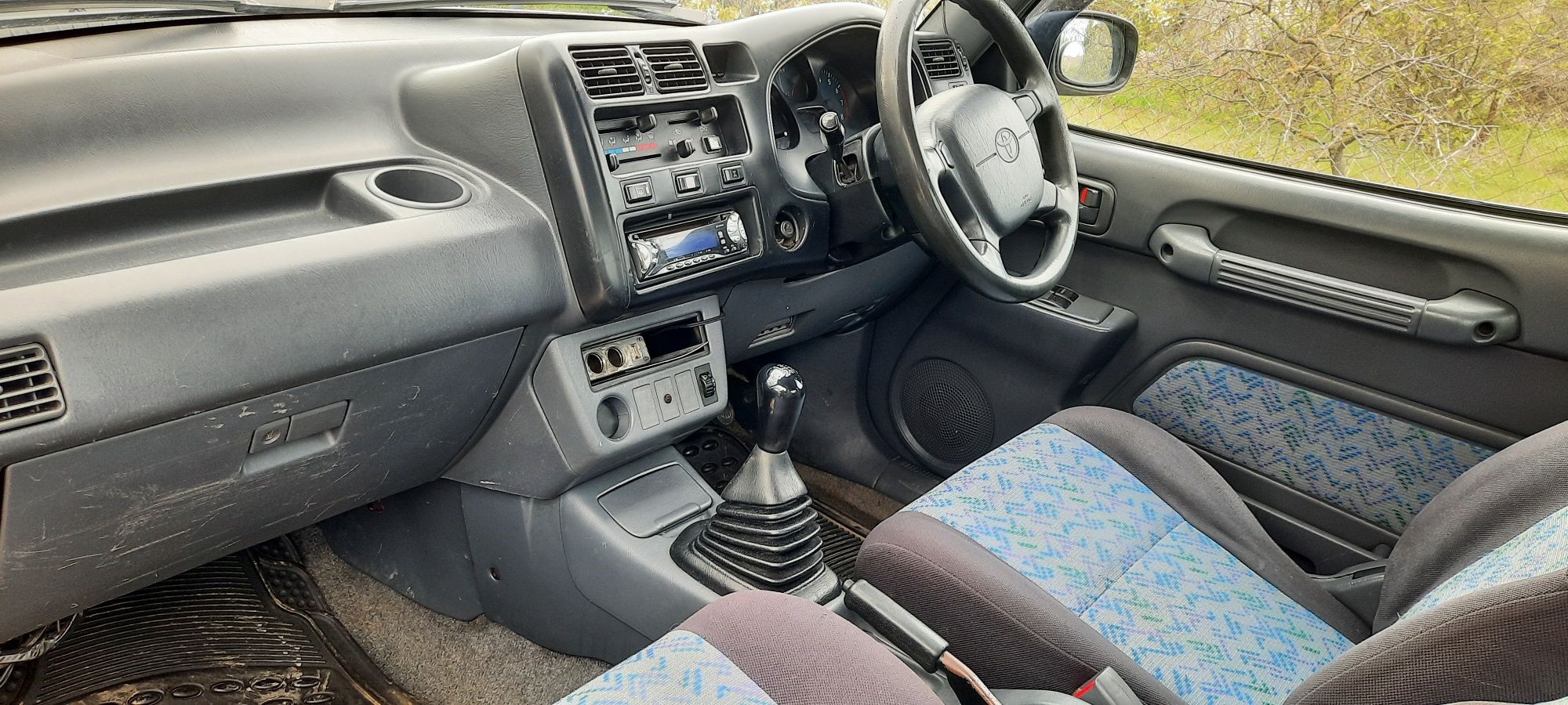 Продавам Toyota Rav 4 4X4