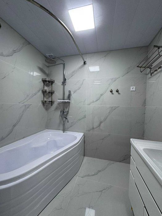 2х комнатная квартира на 6 этаже 70кв/м, в Самарканде