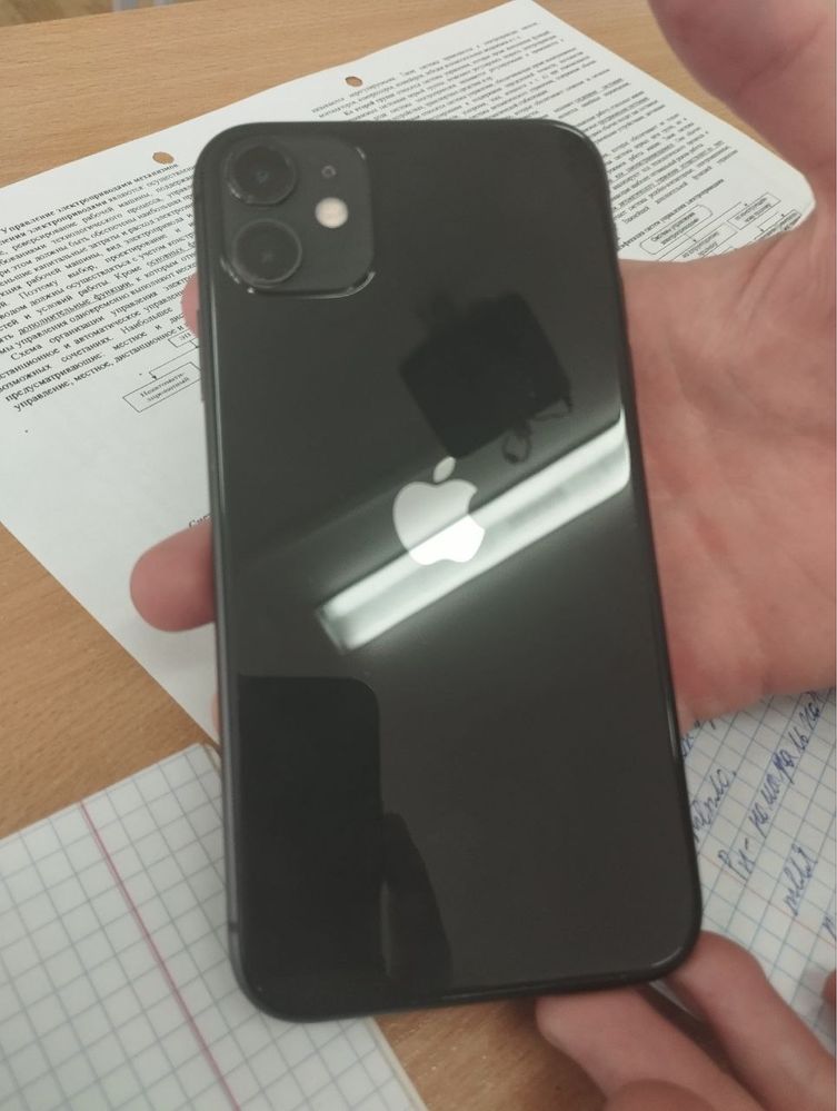 IPhone 11 черного цвета обмен на комп