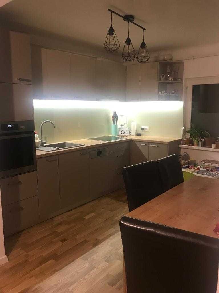 Vand sau schimb apartament 4 cam. cu casa renovabila in Cluj