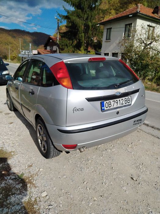 Форд фокус 1,8d автомобил