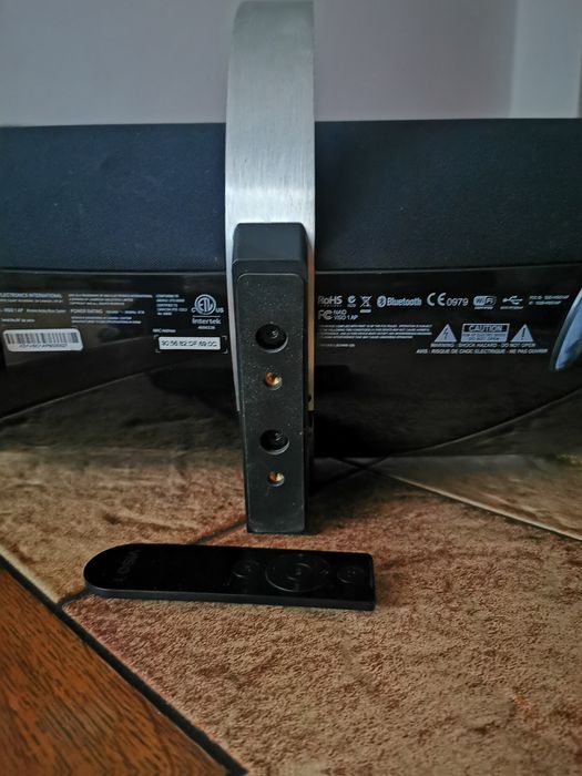 Stative ,trepiede boxe.Bang&Olufsen Beolit 15.Nad Viso 1 AP