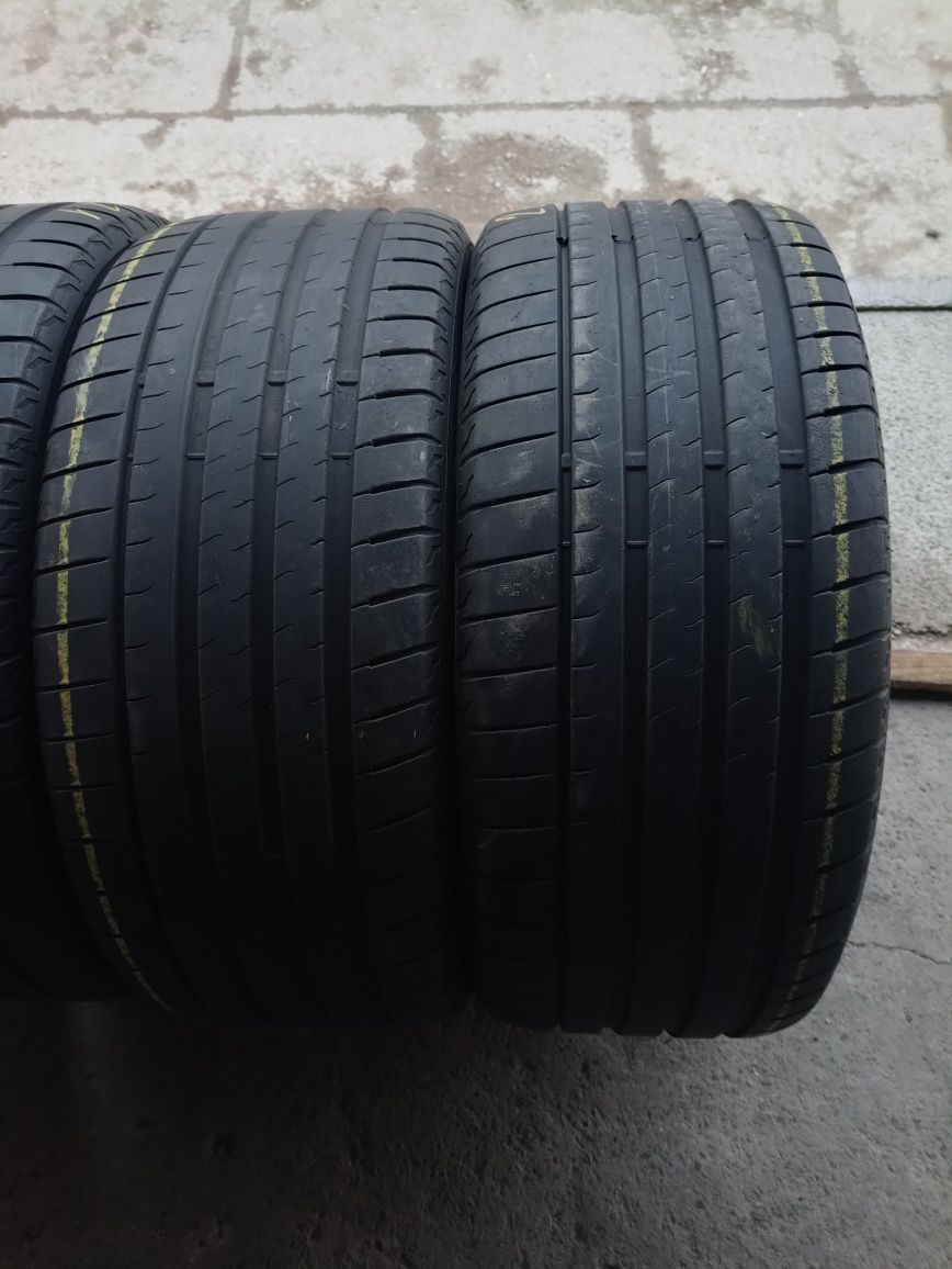 4 anvelope Bridgestone 265/40 ZR21 dot 1622