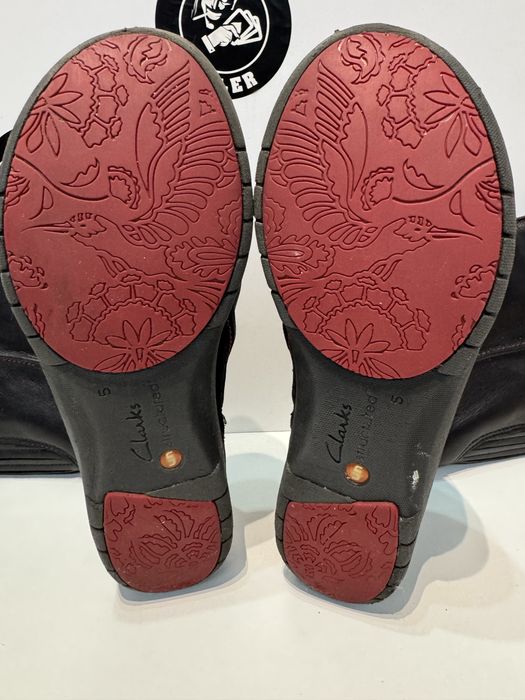 Ботуши CLARKS .Номер 38