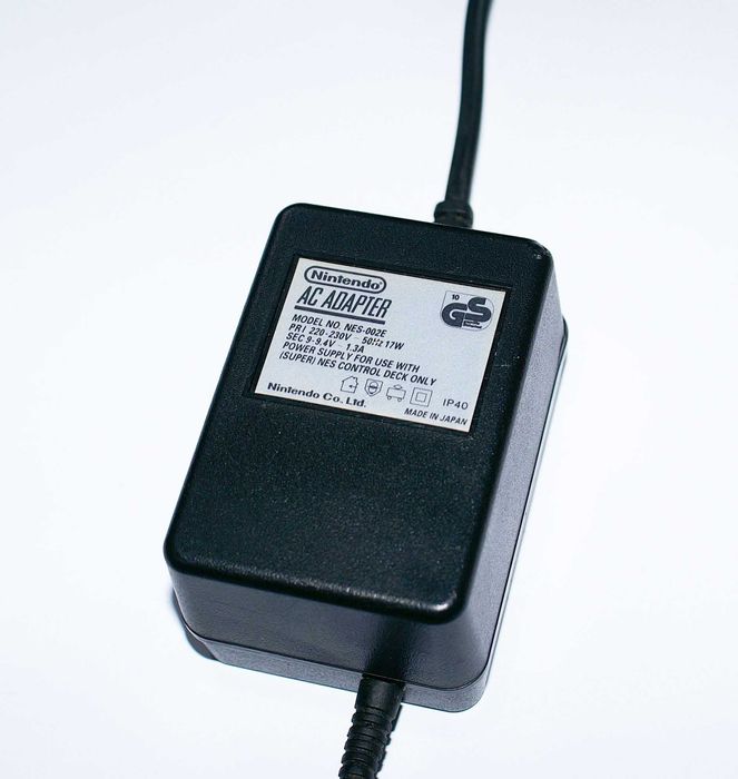 SNES Super Nintendo конзола + подарък игра The Addams Family Нинтендо