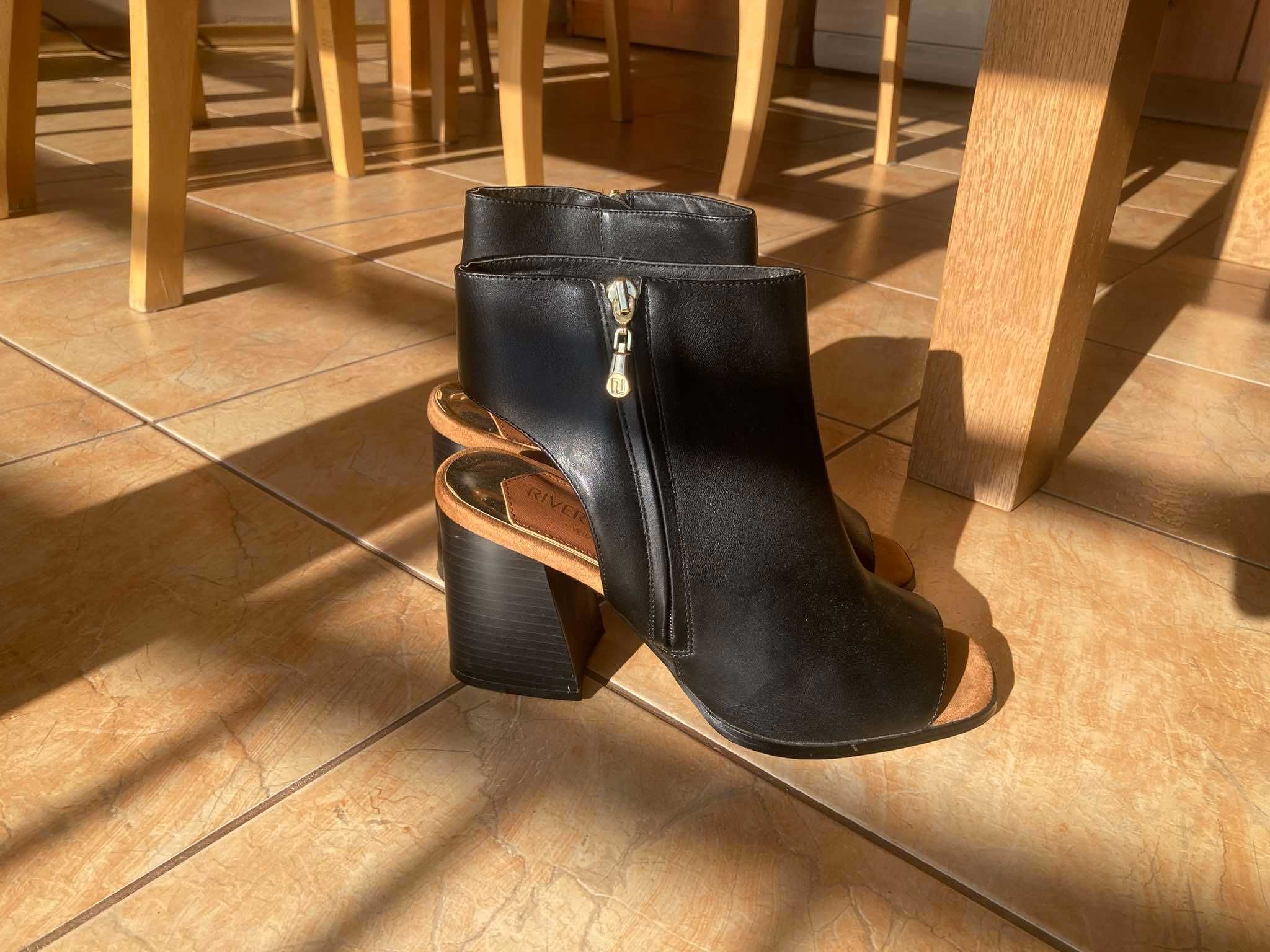 Обувки с ток 42 номер River Island