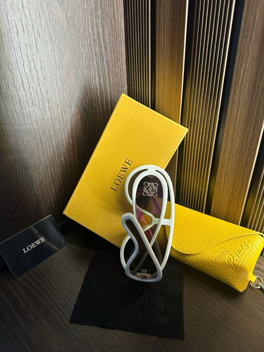 Слънчеви очила LOEWE