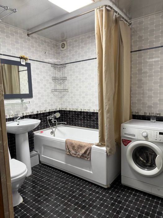 Срочно Аренда 3 комнаты 4 этаж 400$ Микрорайон