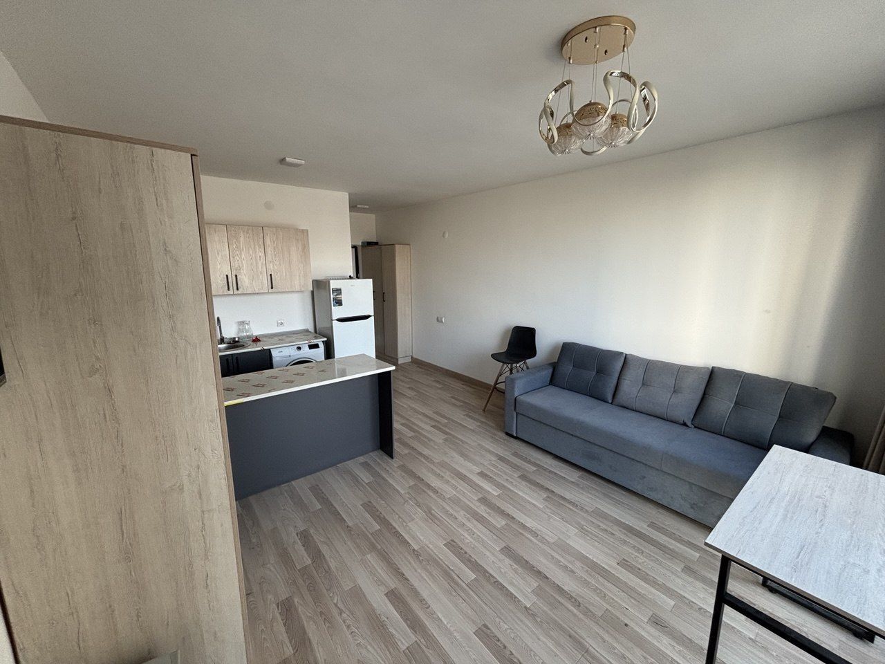 Продается 1 комнатная 30кв² студия в ЖК BeshChinor,Махтумкули,IT Park