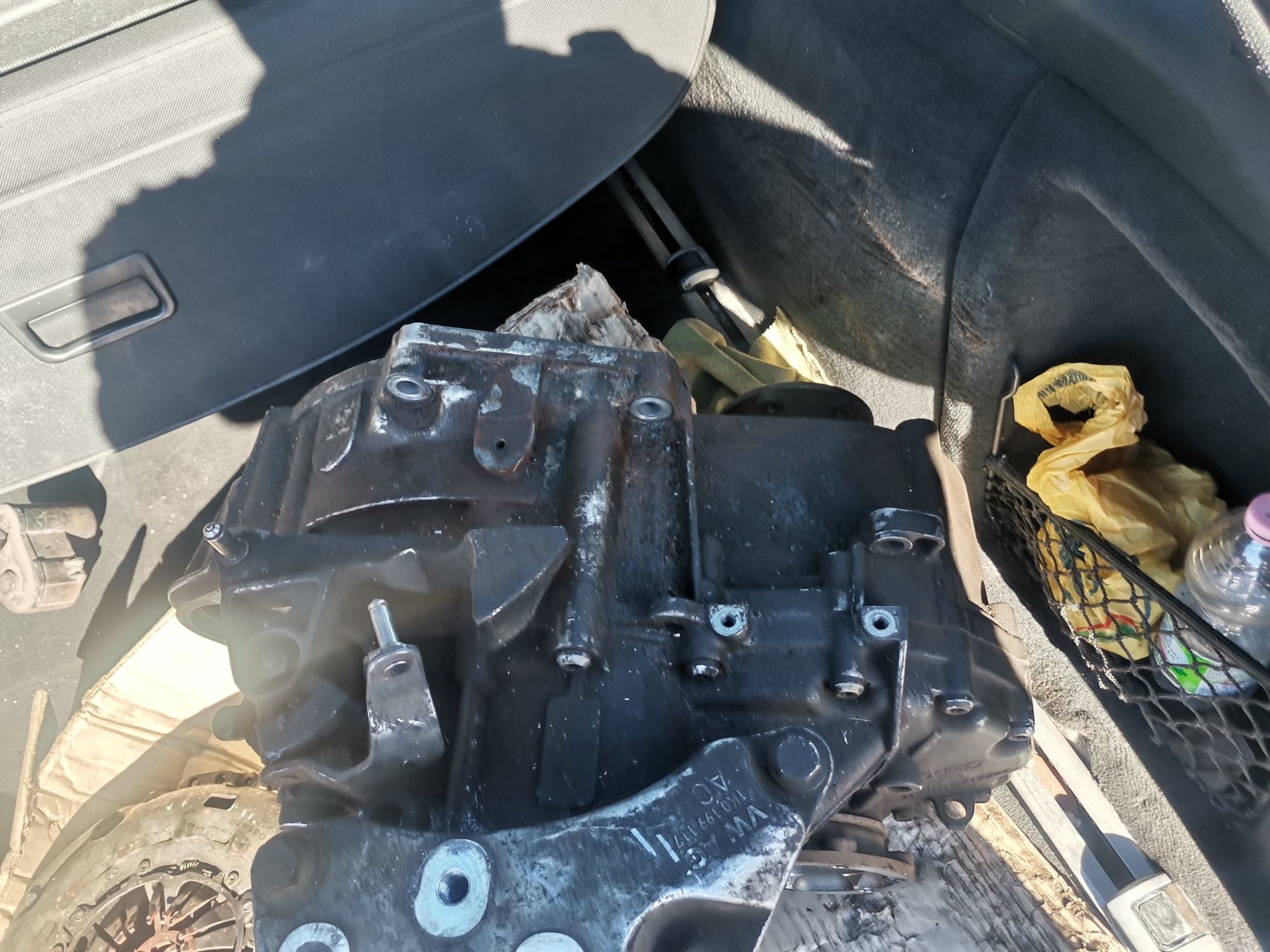 Скоростна кутия за audi, skoda, seat, vw с номер 02q301107 1.6TDI 2.0