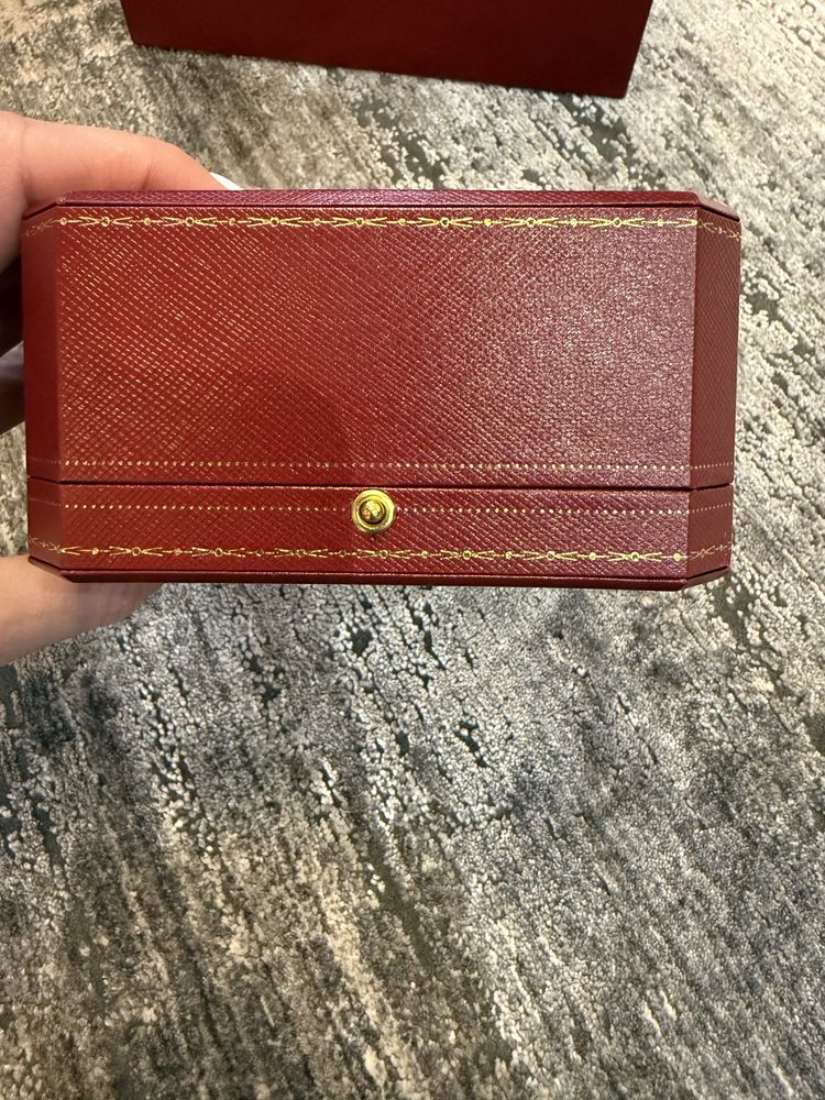 Гривна Cartier нова пълен комплект