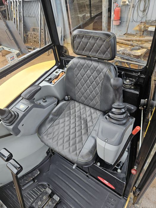 Miniexcavator Caterpillar 302.7D